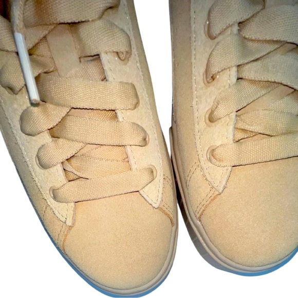 Puma Women’s Mayze Suede Platform Casual Shoes in Light Sand - Picture 7 of 10